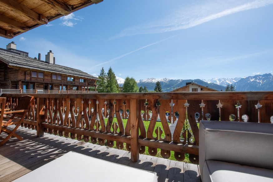 appartement-victoria-a-211-verbier-terrasse-vue-balustrade-34.jpg