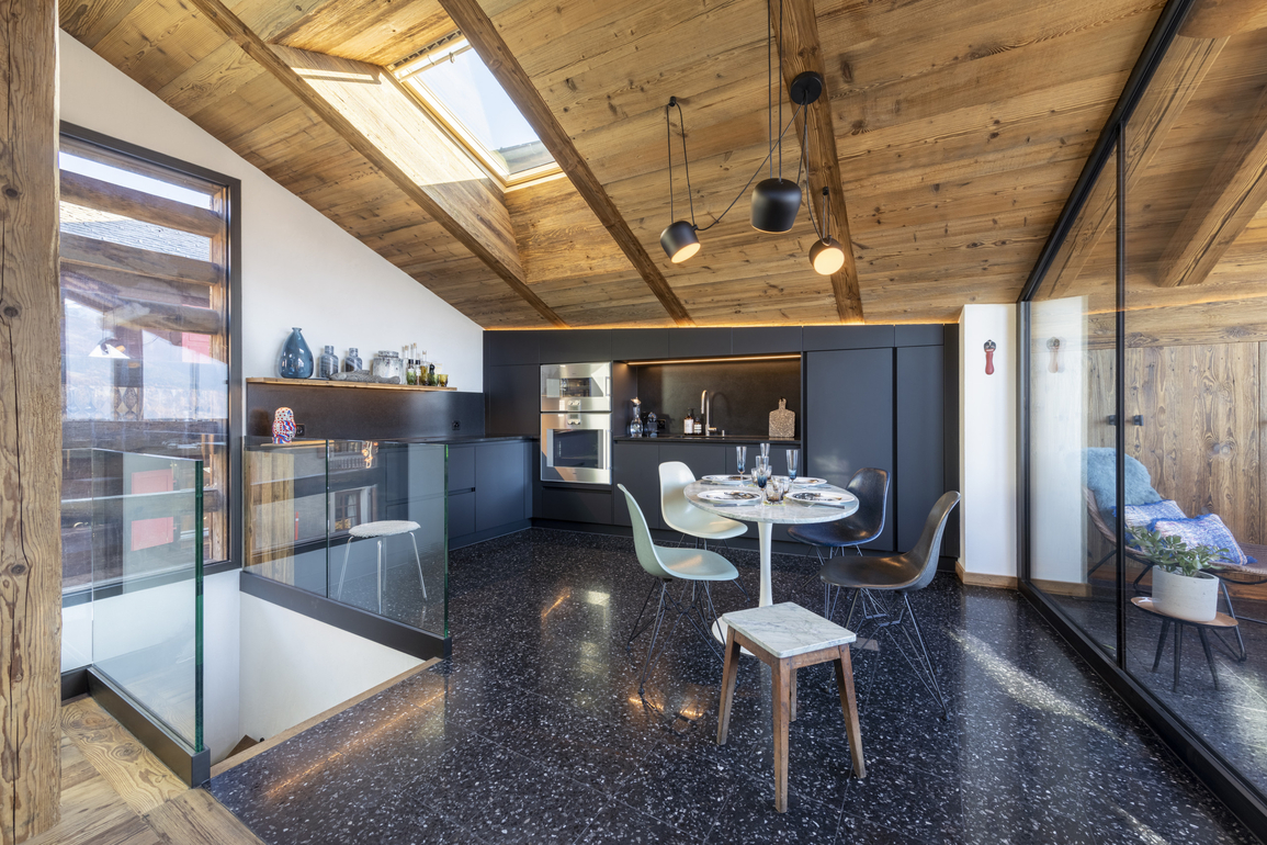 chalet-nangi-verbier-sejour-vue-piece-a-vivre-02.jpg