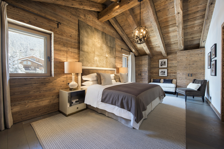 appartement-rosalp-combles-verbier-chambre-double-plafond-poutres-06.jpg