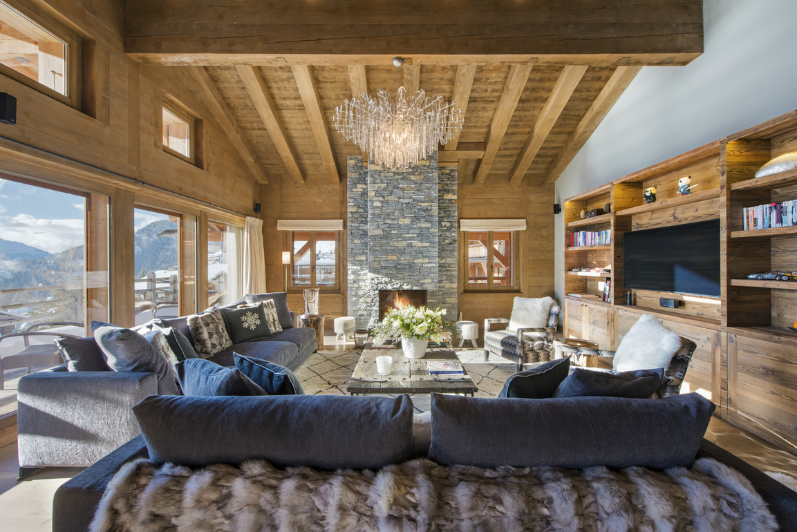 appartement-le-daray-penthouse-verbier-salon-cheminee-vue-ensemble-02.jpg