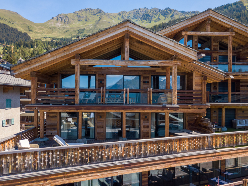 appartement-rosalp-combles-verbier-facade-residence-vue-ete-30.jpg