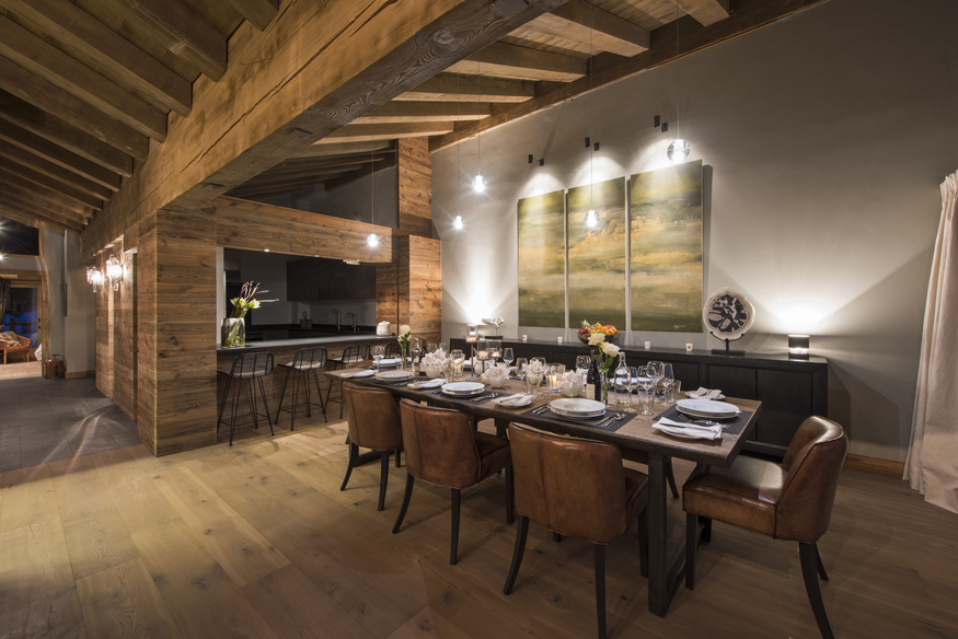 appartement-le-daray-penthouse-verbier-salle-a-manger-soir-07.jpg