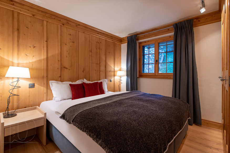 appartement-ivouette-011-verbier-chambre-double-10.jpg