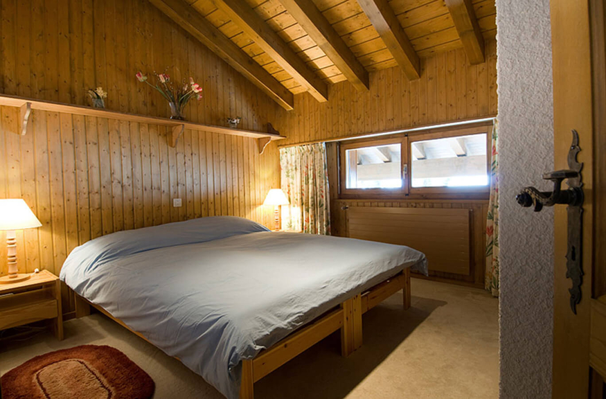 appartement-flaminia-432-verbier-chambre-lit-double-08.jpg
