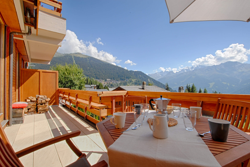appartement-thalia-066-verbier-terrasse-repas-exterieur-18.jpg
