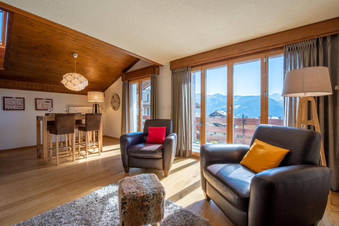 appartement-foehn-15-verbier-salon-vue-02.jpg