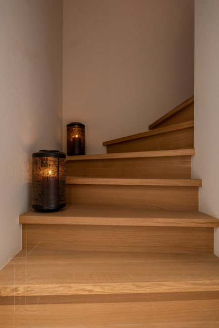 appartement-gran-paradiso-222-verbier-escalier-bois-20.jpg