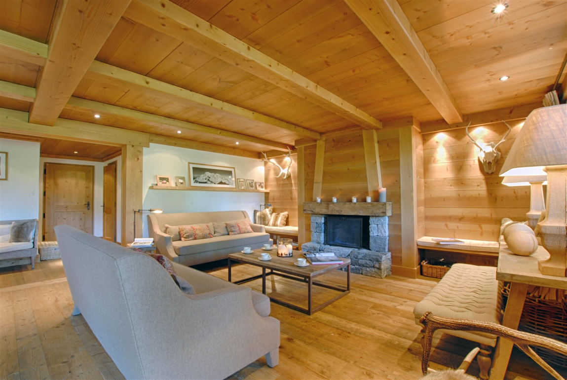 appartement-coprin-009-verbier-salon-vue-canapes-03.jpg
