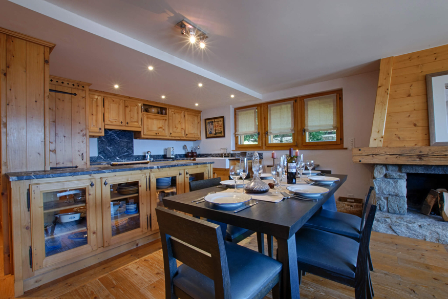 appartement-riant-mont-115-verbier-cuisine-ouverte-08.jpg