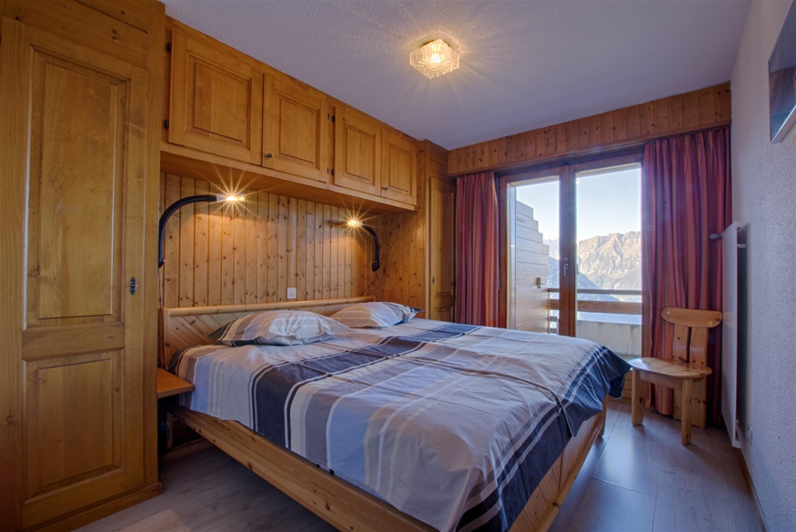 appartement-flaminia-431-verbier-chambre-lit-double-07.jpg