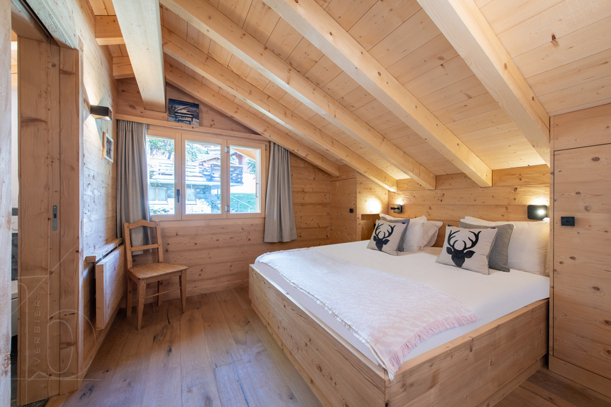 chalet-roselle-verbier-chambre-double-combles-12.jpg