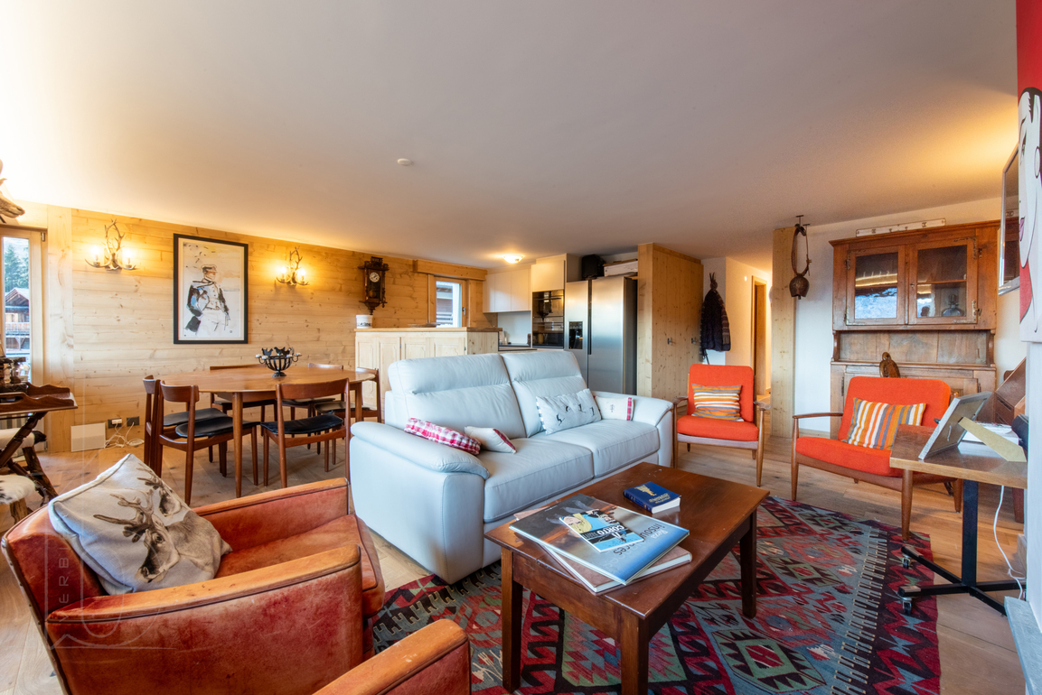 chalet-corbassiere-30-verbier-sejour-cuisine-ouverte-01.jpg