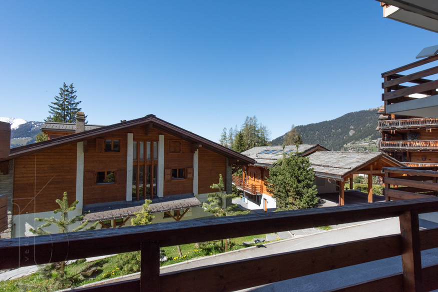 appartement-skirama-17-verbier-vue-depuis-balcon-09.jpg