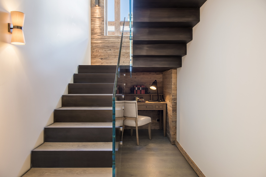 appartement-rosalp-combles-verbier-escalier-acces-etage-17.jpg