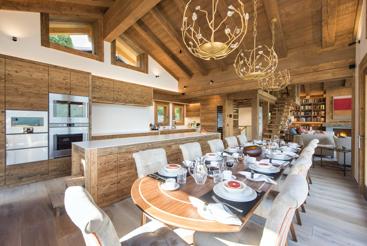chalet-les-etrennes-verbier-table-conviviale-06.jpg