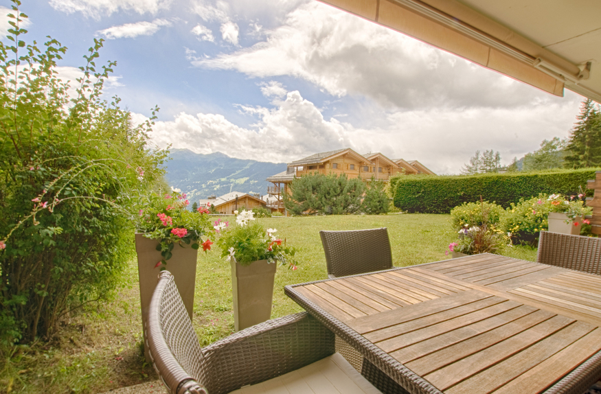 appartement-falaises-112-verbier-jardin-terrasse-10.jpg