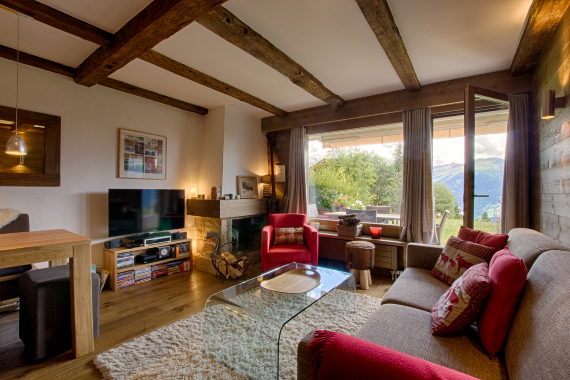 appartement-falaises-112-verbier-sejour-lumineux-01.jpg