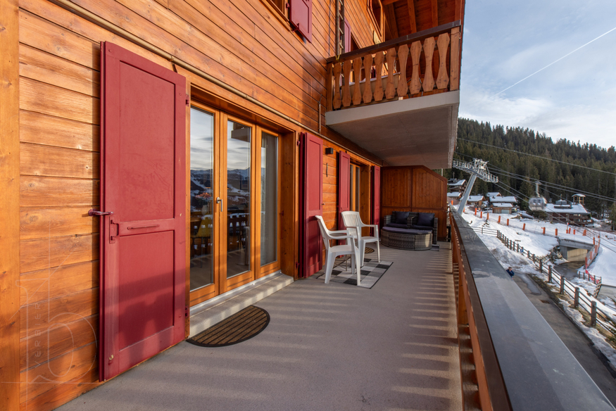 appartement-grande-journee-4-verbier-balcon-facade-13.jpg