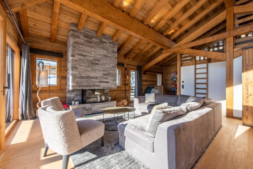 chalet-cortil-verbier-salon-cheminee-vue-2-07.jpg
