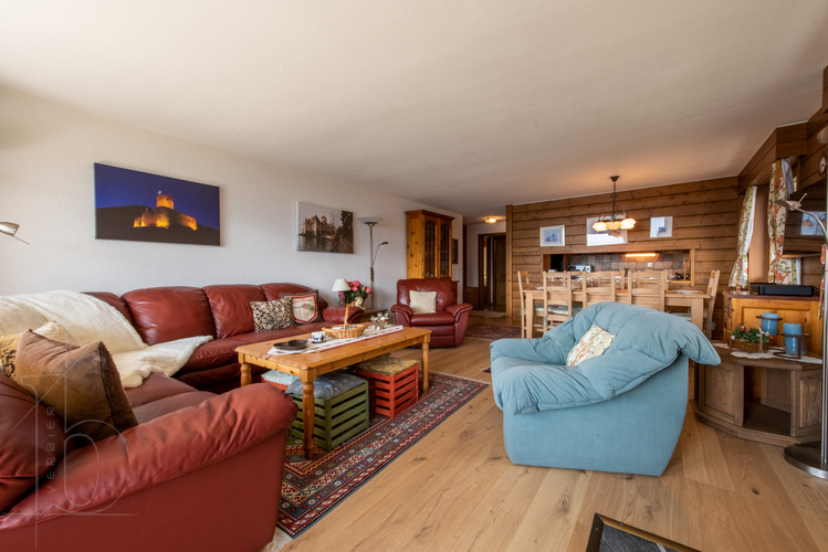 appartement-flaminia-223-224-verbier-salon-canapes-04.jpg