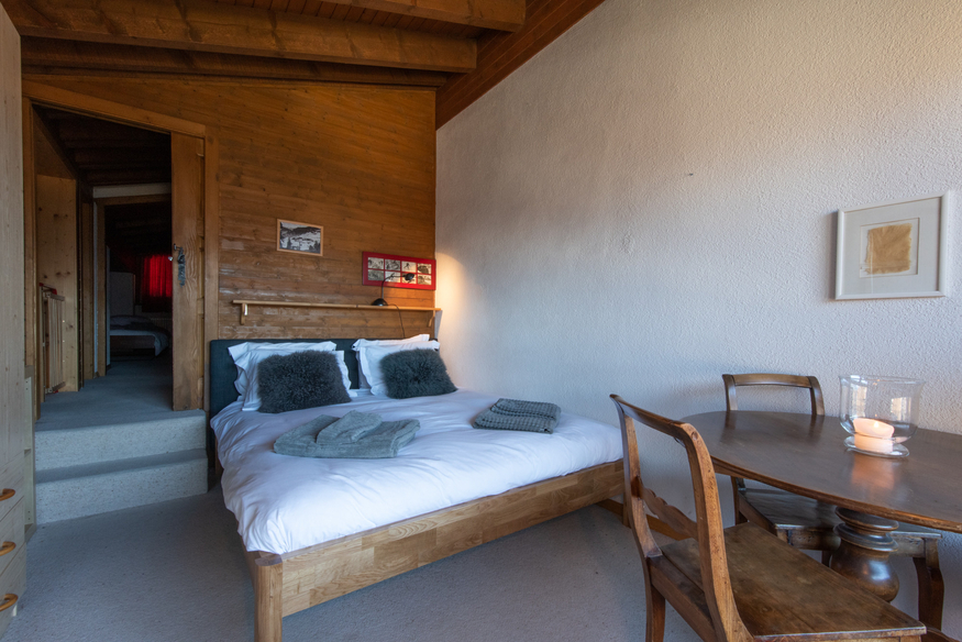appartement-carina-251-verbier-chambre-lit-double-11.jpg