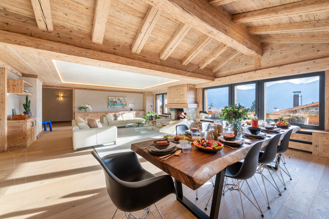 appartement-madelia-verbier-salle-a-manger-vue-02.jpg