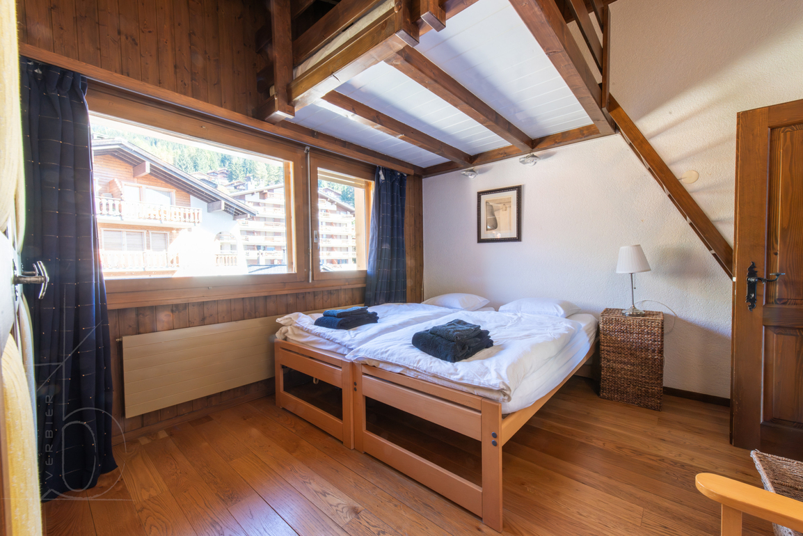 appartement-astoria-339-verbier-chambre-double-03.jpg