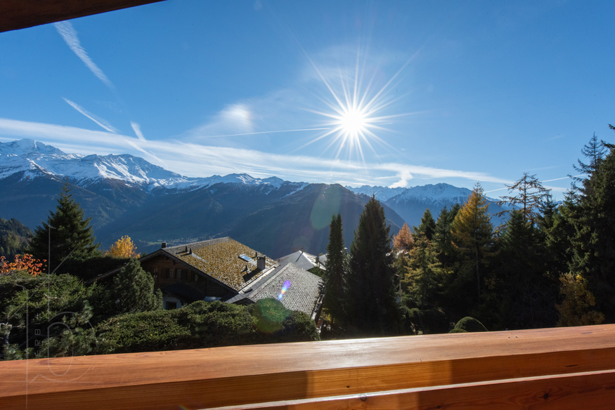 appartement-marjolaine-321-verbier-balcon-vue-vallee-16.jpg