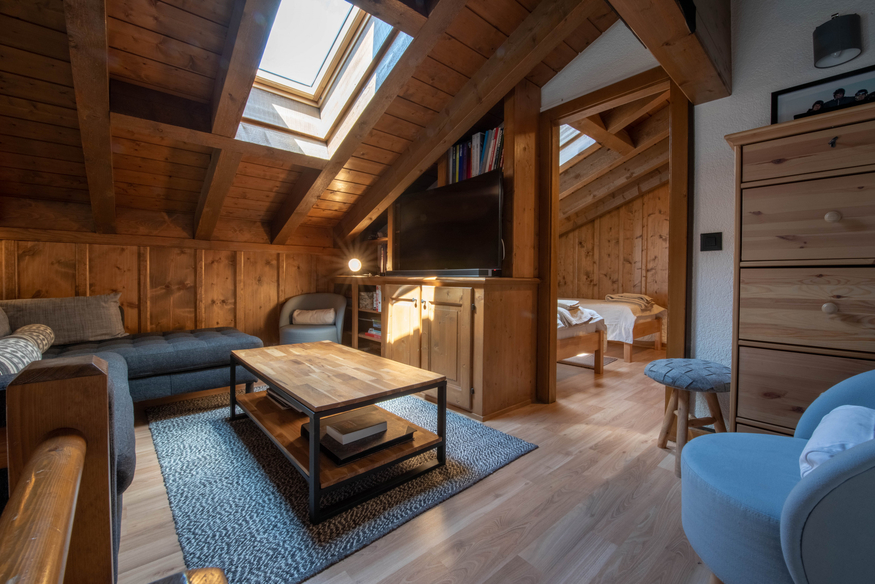 appartement-madelia-221-verbier-salon-combles-08.jpg